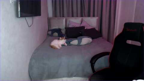 tripleprinces @ myfreecams on 20231029