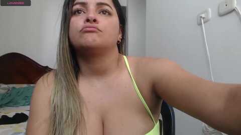 alannastephen @ myfreecams on 20231030