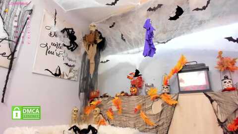 chaneladams_ @ myfreecams on 20231030