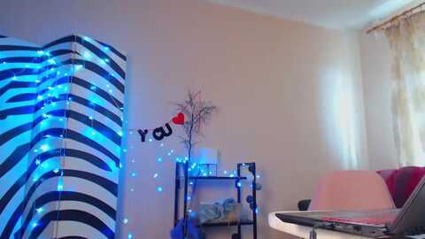 cos_sexy @ myfreecams on 20231030