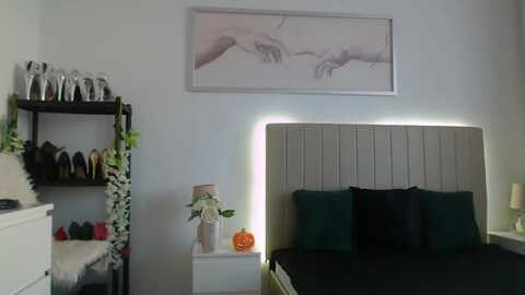 hrystina_ @ myfreecams on 20231030