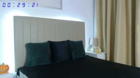 hrystina_ @ myfreecams on 20231030