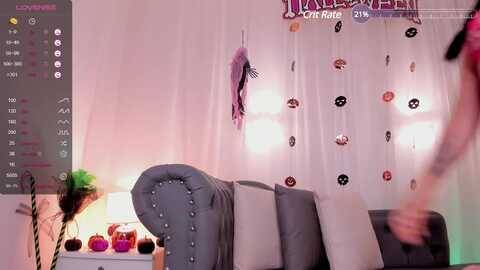 isabella99_ @ myfreecams on 20231030