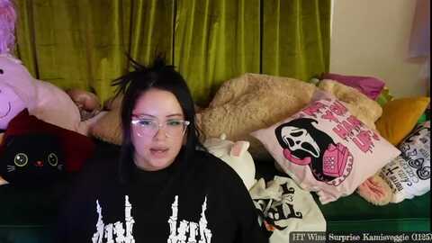 kamila__ @ myfreecams on 20231030