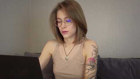 keepspark @ myfreecams on 20231030