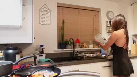 miss_reinat @ myfreecams on 20231030