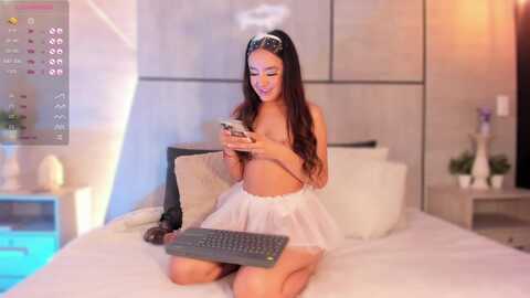 sharlotte_e @ myfreecams on 20231030