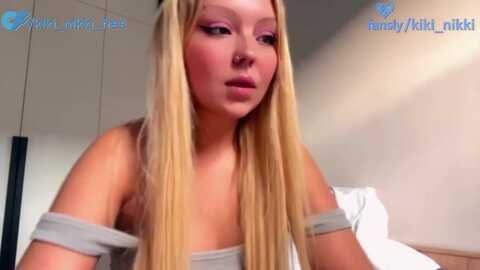 sk8gurl420 @ myfreecams on 20231030