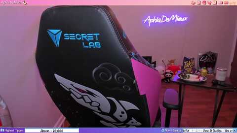 aphiademieux @ myfreecams on 20231031