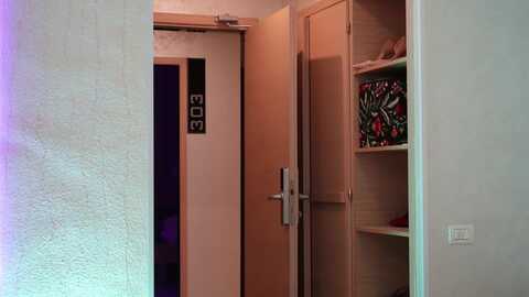 callm3sugar @ myfreecams on 20231031