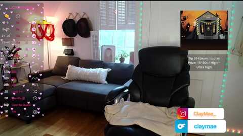 claymae011 @ myfreecams on 20231031