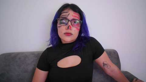 emily_2016 @ myfreecams on 20231031