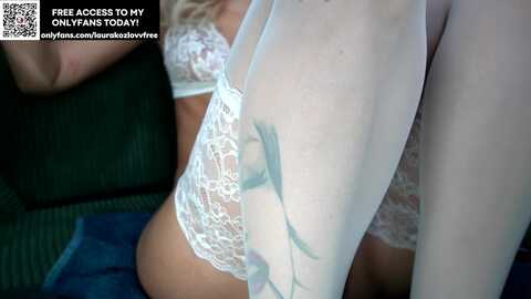 laurakozlov @ myfreecams on 20231031