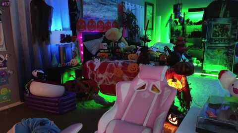 lexxipocus @ myfreecams on 20231031