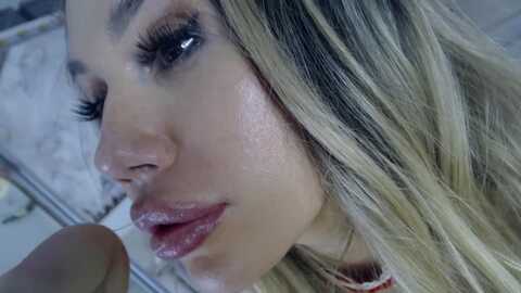 marrylouanne @ myfreecams on 20231031