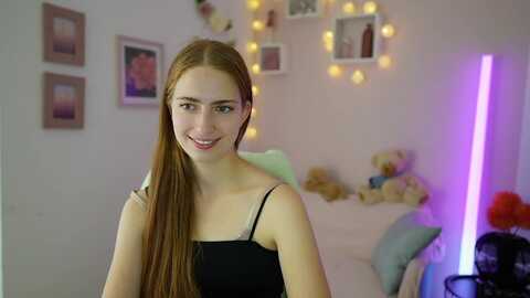 naomi_woods18 @ myfreecams on 20231031