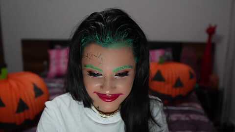 tinyandrea @ myfreecams on 20231031