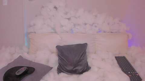 violet_03_ @ myfreecams on 20231031