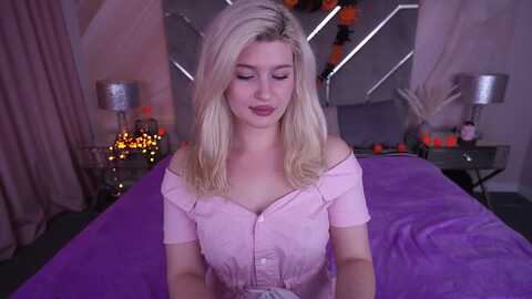 cocosecretss @ myfreecams on 20231101