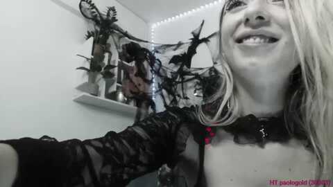 elissa25_ @ myfreecams on 20231101