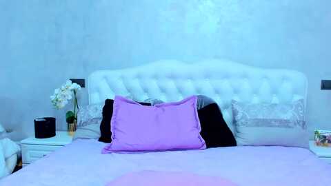 ellarossa @ myfreecams on 20231101