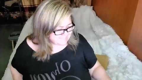 hotxxxgirl1 @ myfreecams on 20231101