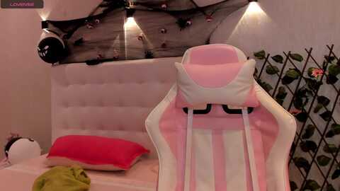 miagomez1 @ myfreecams on 20231101