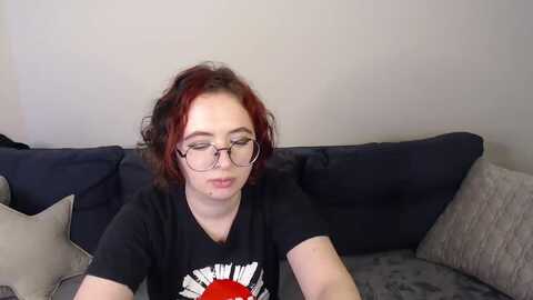 mini_diva @ myfreecams on 20231101