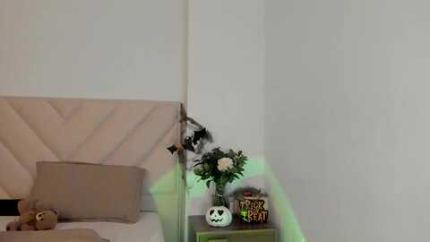 sexyalisom @ myfreecams on 20231101