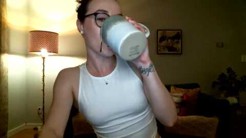 kinetickoa @ myfreecams on 20231102