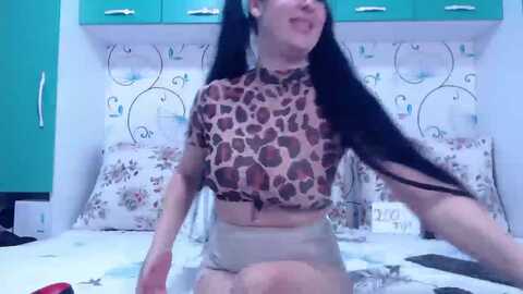 kinkybrunetee @ myfreecams on 20231102