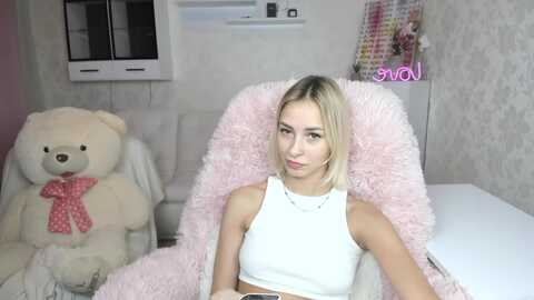 lady_lucky1 @ myfreecams on 20231102