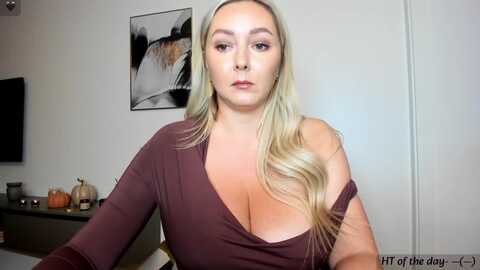 mi_ha @ myfreecams on 20231102