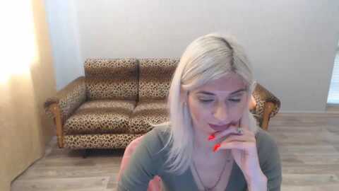 sexybeatriice @ myfreecams on 20231102