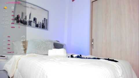 salogarces @ myfreecams on 20231103