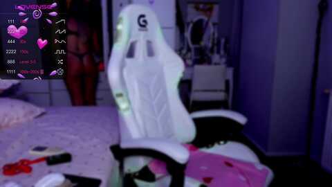 aliciarey @ myfreecams on 20231104