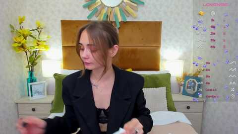 irisadams @ myfreecams on 20231104