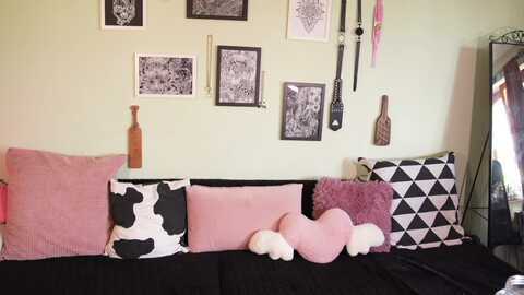 labell_lo @ myfreecams on 20231104