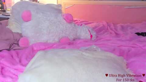 lunatale @ myfreecams on 20231104