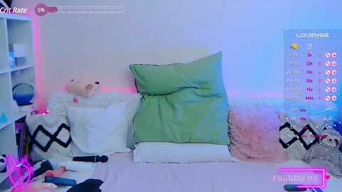 melissameier @ myfreecams on 20231104