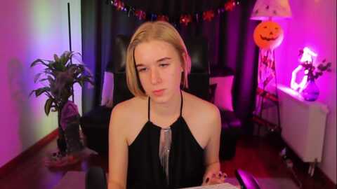 abby__love @ myfreecams on 20231105