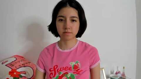 cherrycute666 @ myfreecams on 20231105