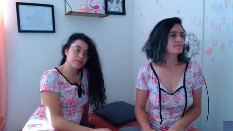 luna_venus @ myfreecams on 20231105