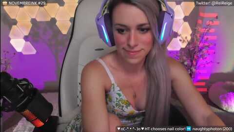 reige @ myfreecams on 20231105