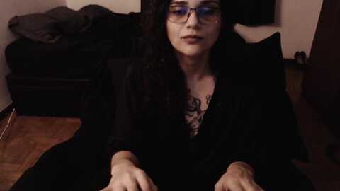 satanna @ myfreecams on 20231105