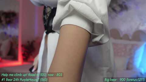 anniekarrera1 @ myfreecams on 20231106