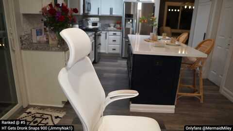 bdaymiley @ myfreecams on 20231106