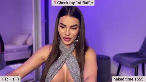 bustymiaaa @ myfreecams on 20231106