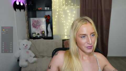 nicoletteshea @ myfreecams on 20231106