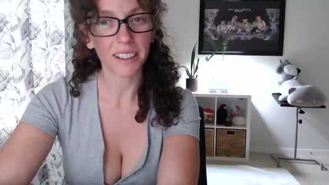 sarah_stark @ myfreecams on 20231106